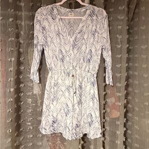 O'Neill Blue and White Chevron Long Sleeve Dress